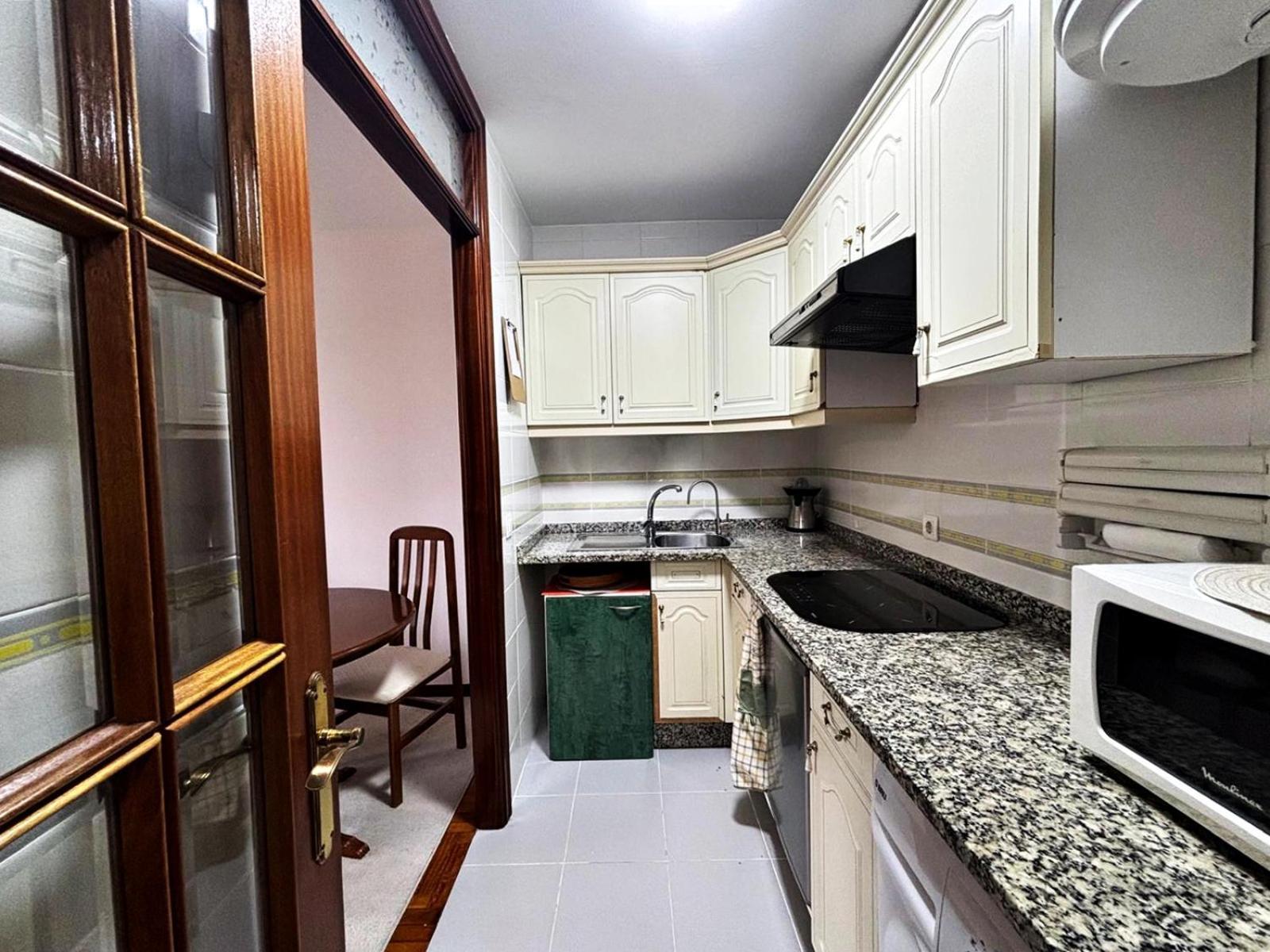 Holibai, Amodino, Agradable Y Hogareno Apto Con Parking, Baiona Exteriör bild