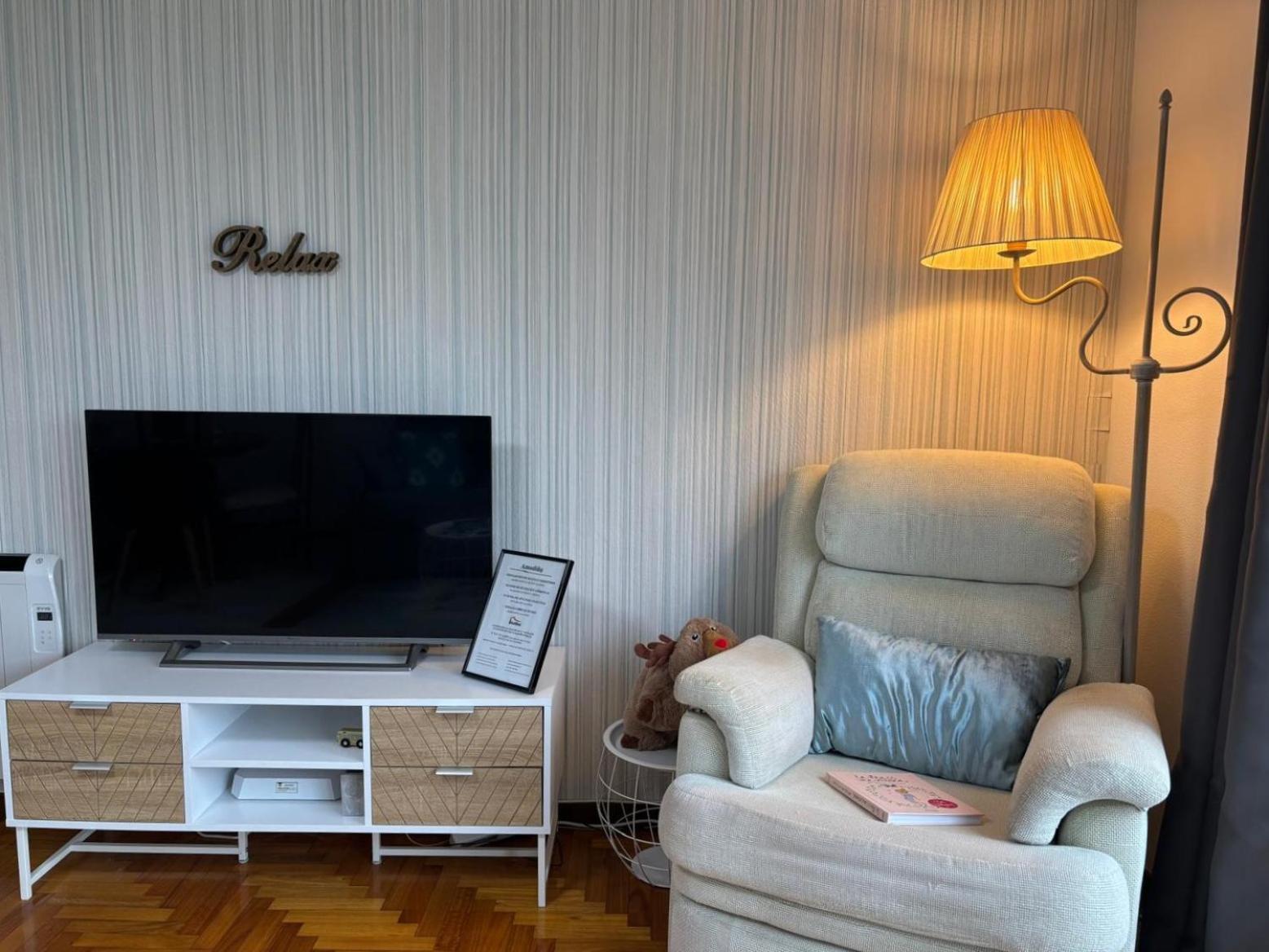 Holibai, Amodino, Agradable Y Hogareno Apto Con Parking, Baiona Exteriör bild